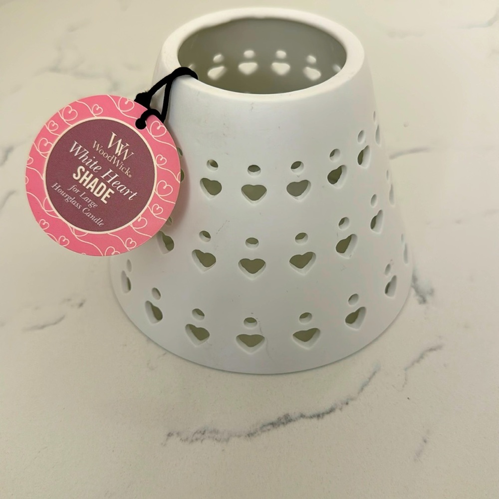 Candle shade by WoodWick